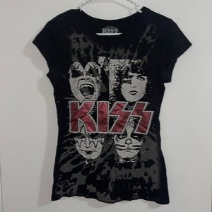 Kiss band shirt